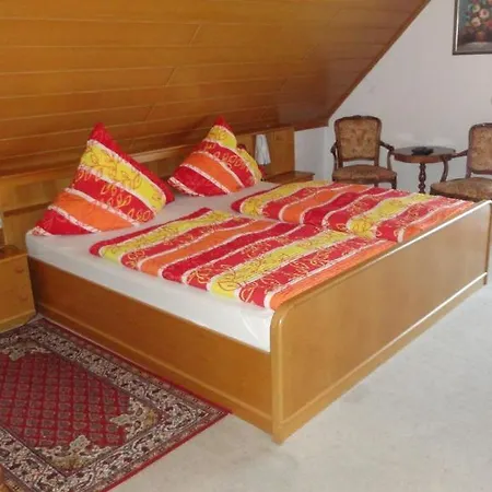 Zur Grafschaft Hotel *